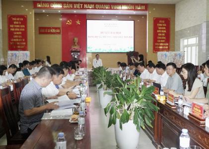 Chủ tịch UBND tỉnh Lê Hồng Vinh chủ trì duyệt đại hội các xã Nghĩa Đàn, Nghĩa Thọ, Nghĩa Lộc